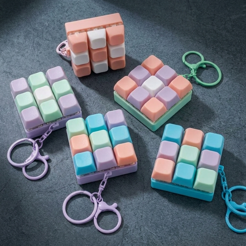 LBMLBM™  Stress Relief Mini Keyboard Keychain Fidget Toy